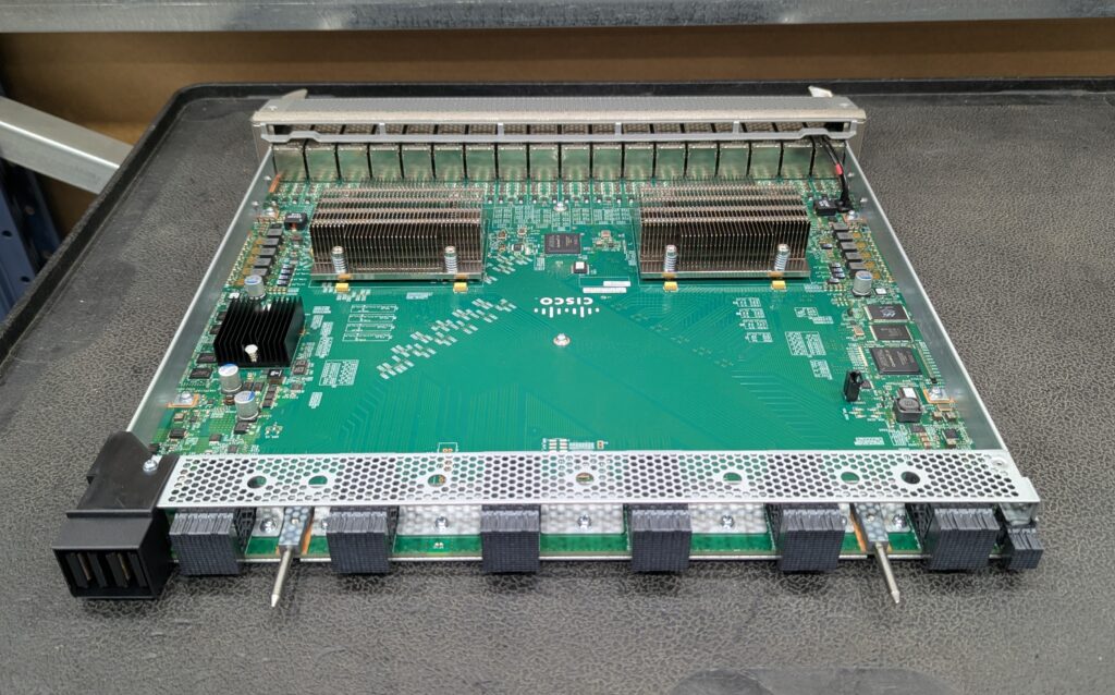 Cisco N9K-X9736PQ-2