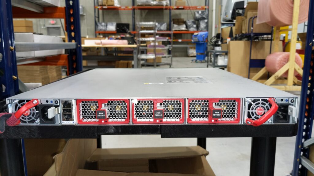 Arista-DCS-7280CR3-32P4-F