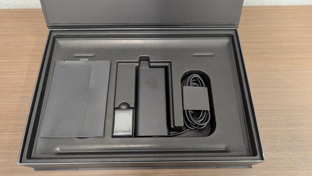 NOB Dell XPS 17 9730-3