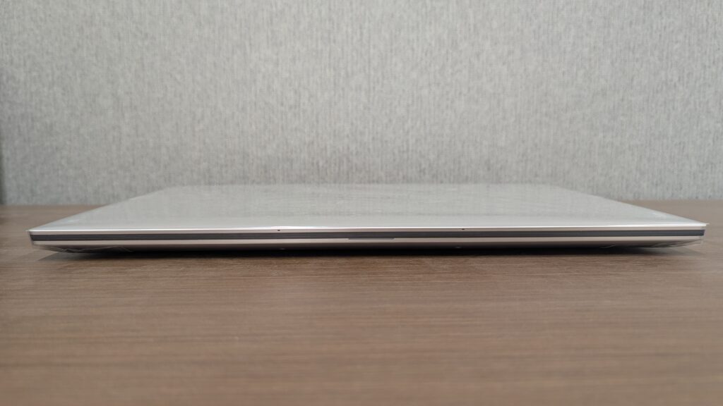NOB Dell XPS 17 9730-8