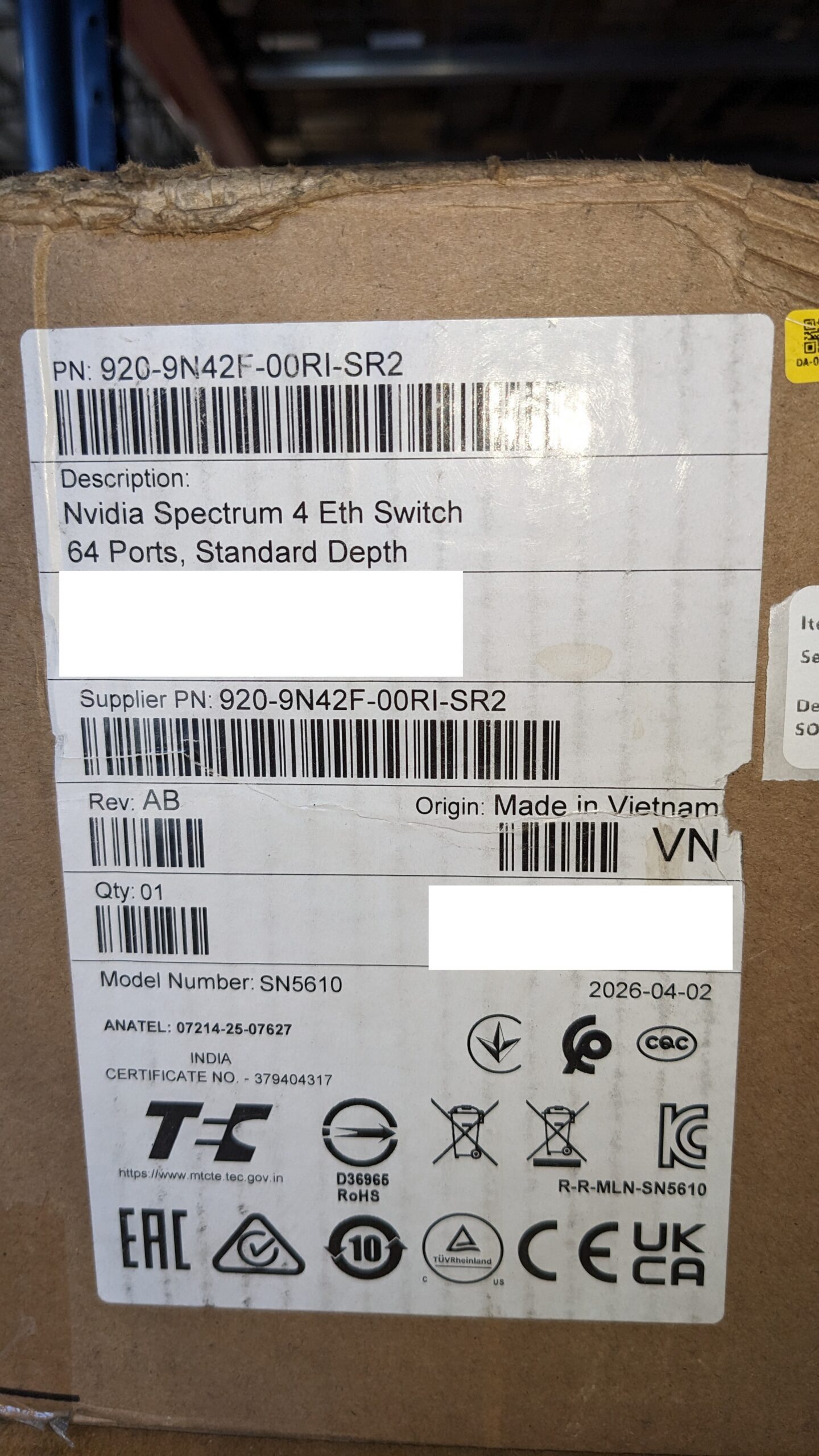 Factory Sealed Nvidia Mellanox SN5610 920-9N42F-00RI-SR2 64x800GbE OSFP Switch