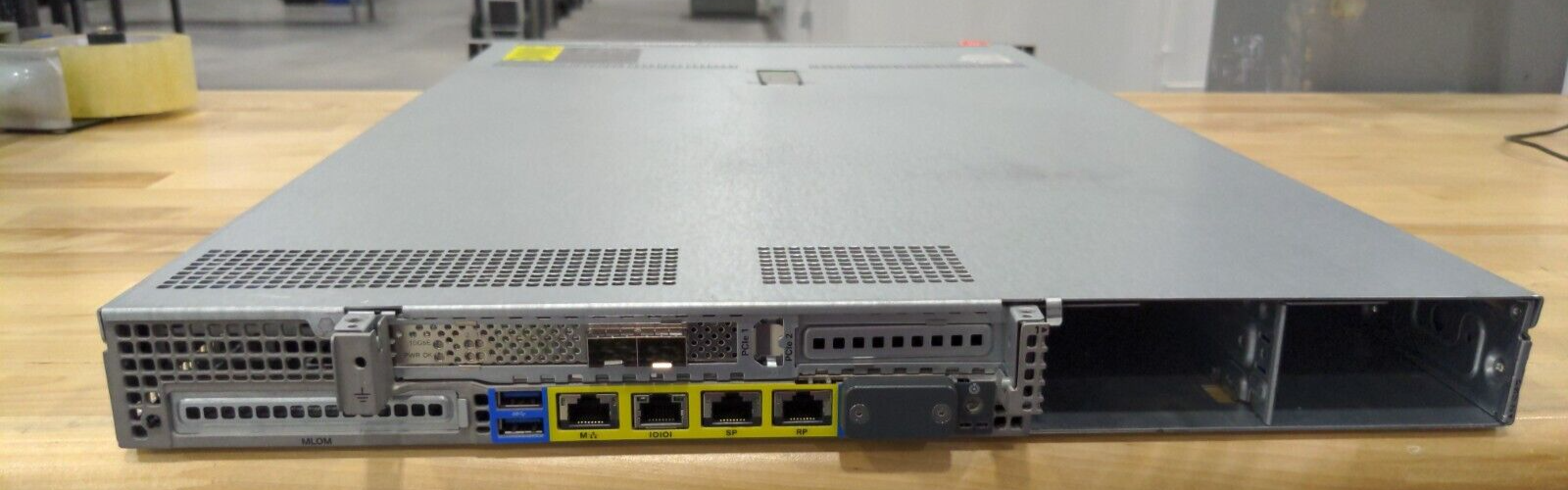 Cisco AIR CT5520 50 K9 50 User UCS C220 M4 Wireless Controller Cisco AIR CT5520 50 K9 50 User UCS C220 M4 Wireless Controller