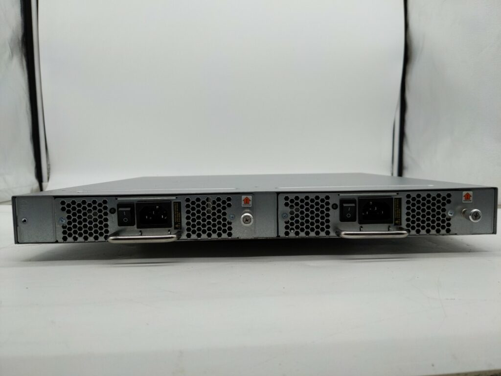 BROCADE HD-6510-24-8G-R 16GBPS SAN Switch 36 active ports. *damaged ...